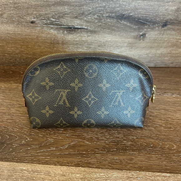 Louis Vuitton Monogram Cosmetic Pouch - Picture 3 of 13